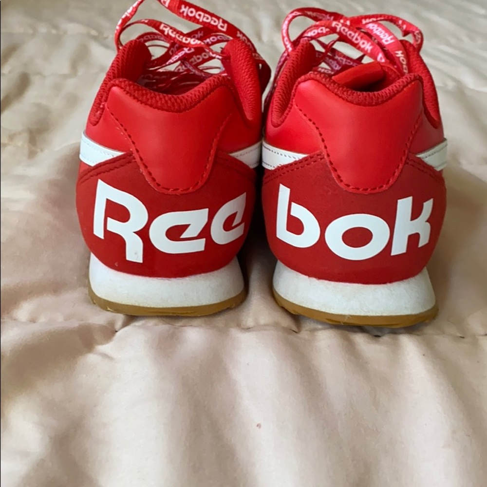 Shoes - Picture 8 of 9